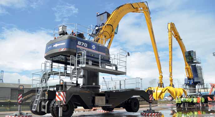 Port Of Tilbury takes delivery of two Sennebogens